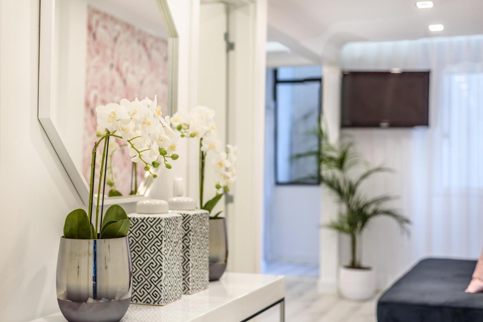 Whome City Chic Escape: Your Stylish Haven In Downtown Lisboa Exteriér fotografie